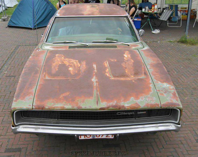 Illustration for article titled Ratty Mopar Dump